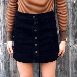 ⚡️FLASH SALE⚡️ Madewell Black Denim Skirt